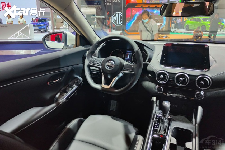 PK朗逸为何总卖不过轩逸？不朽情缘网站德系日系家轿(图2)